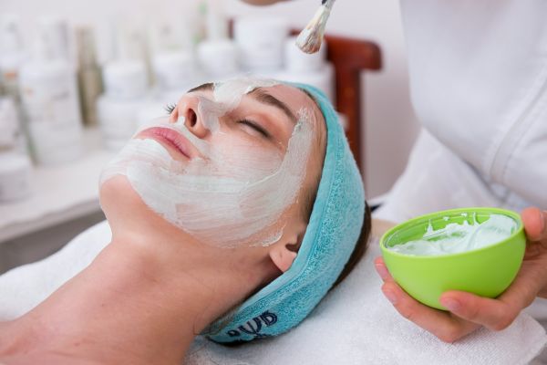 Top 5 soins du visage à La Rochelle pour une peau éclatante